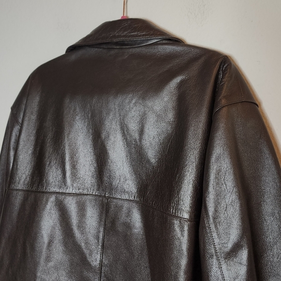 Juliano Celini brown leather jacket.  Button front.  Pockets.  Women's size XL. - Picture 10 of 16